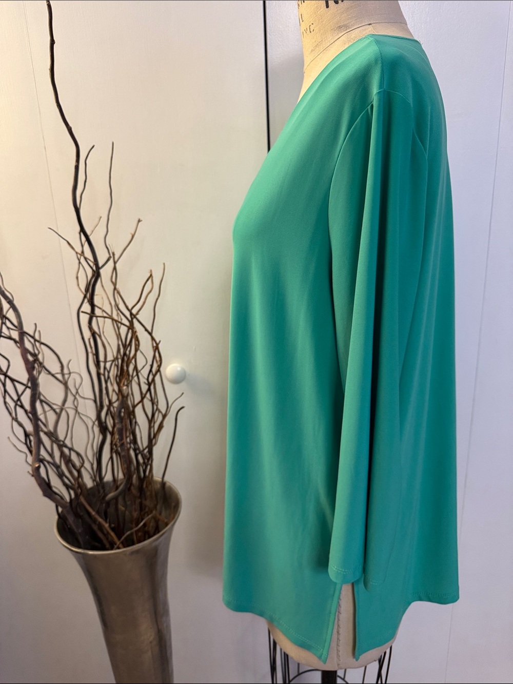 Slinky Brand Apple green Double-Strap V-Neck Long Sleeve Top - Picture 3 of 6